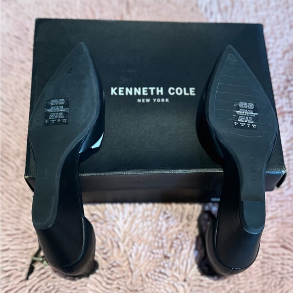 KENNETH COLE Black wedge heal strapped leather dress shoe - Picture 9 of 10
